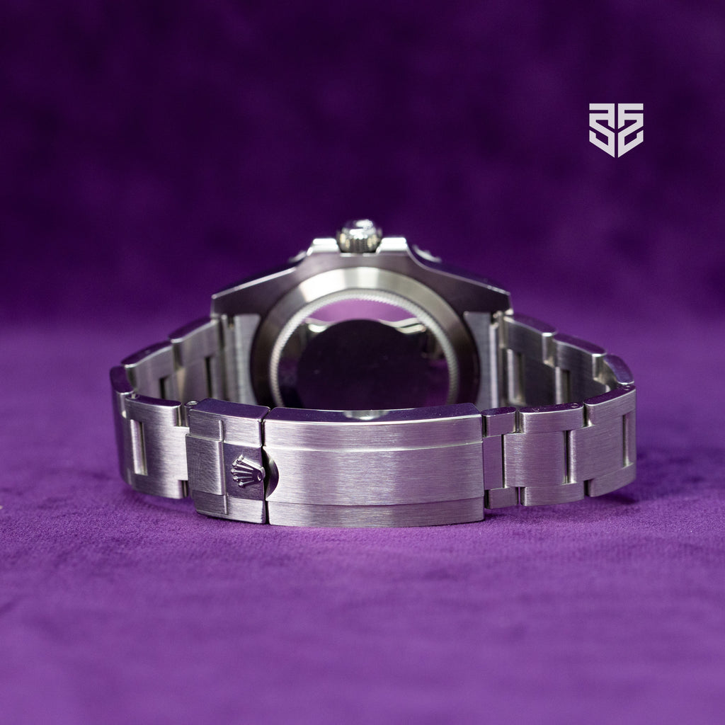 Rolex Submariner 'Hulk' 2020 *NEW CARD*