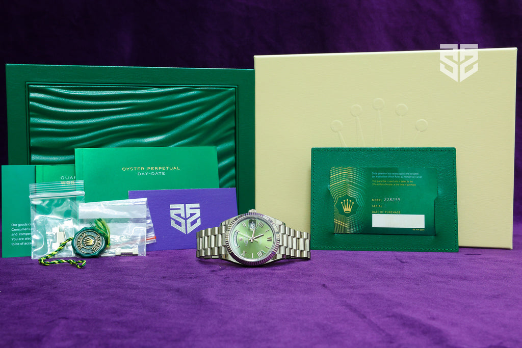 Rolex DayDate 40 White Gold Olive Dial Ref: 228239 2023
