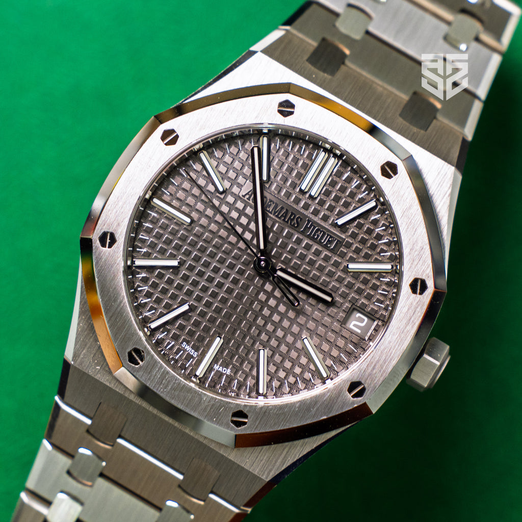 Audemars Piguet Royal Oak 41mm Steel Rhodium Dial Ref: 15510ST 2023
