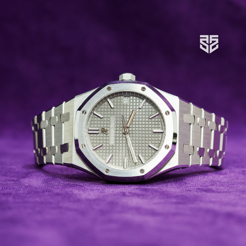 Audemars Piguet Royal Oak 41mm Rhodium Dial Ref: 15500ST 2022
