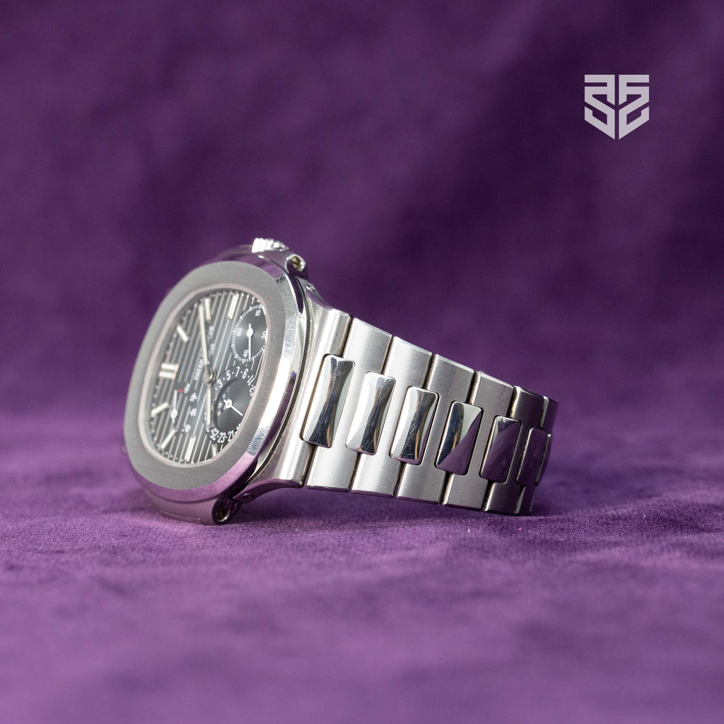 Patek Philippe Nautilus Steel Moonphase Ref: 5712/1A 2016
