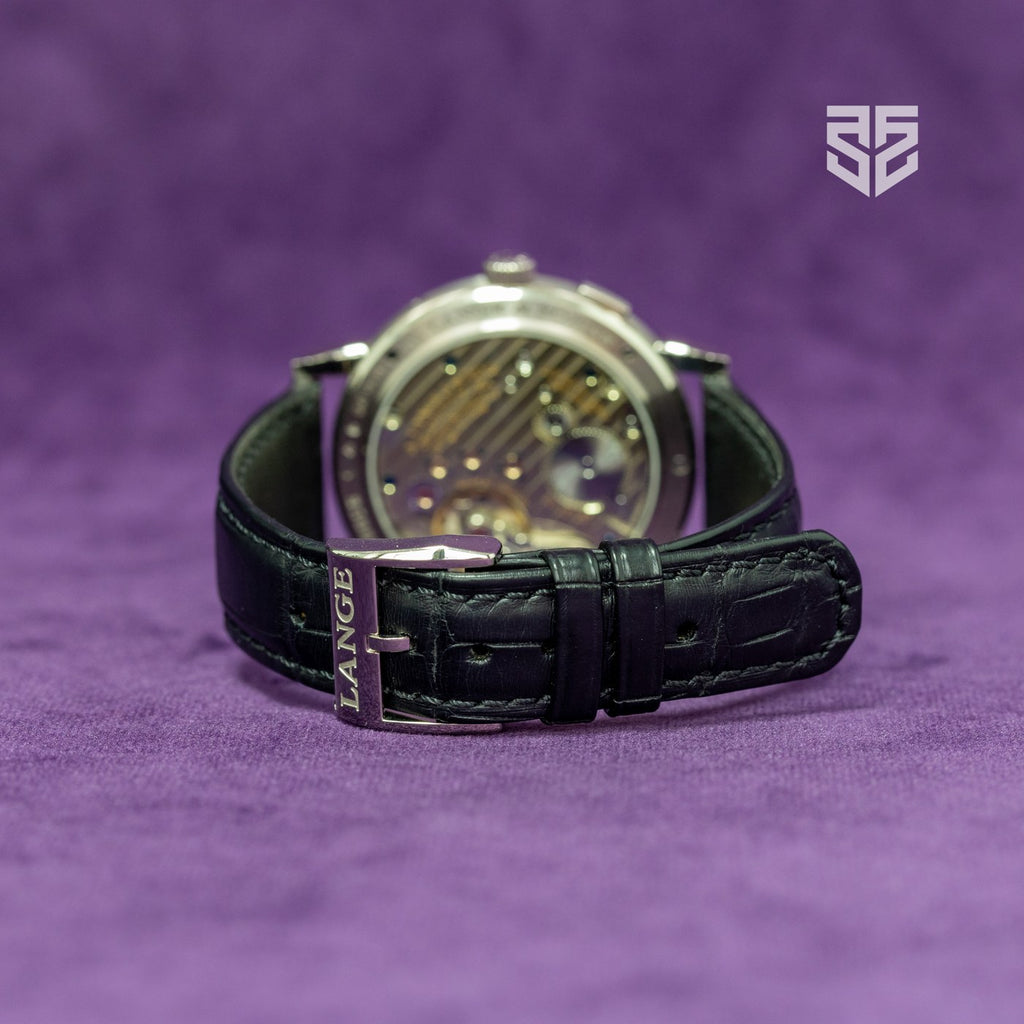 A. Lange & Söhne 1815 Annual Calendar 238.026 case profile — The Smiling Second, Melbourne