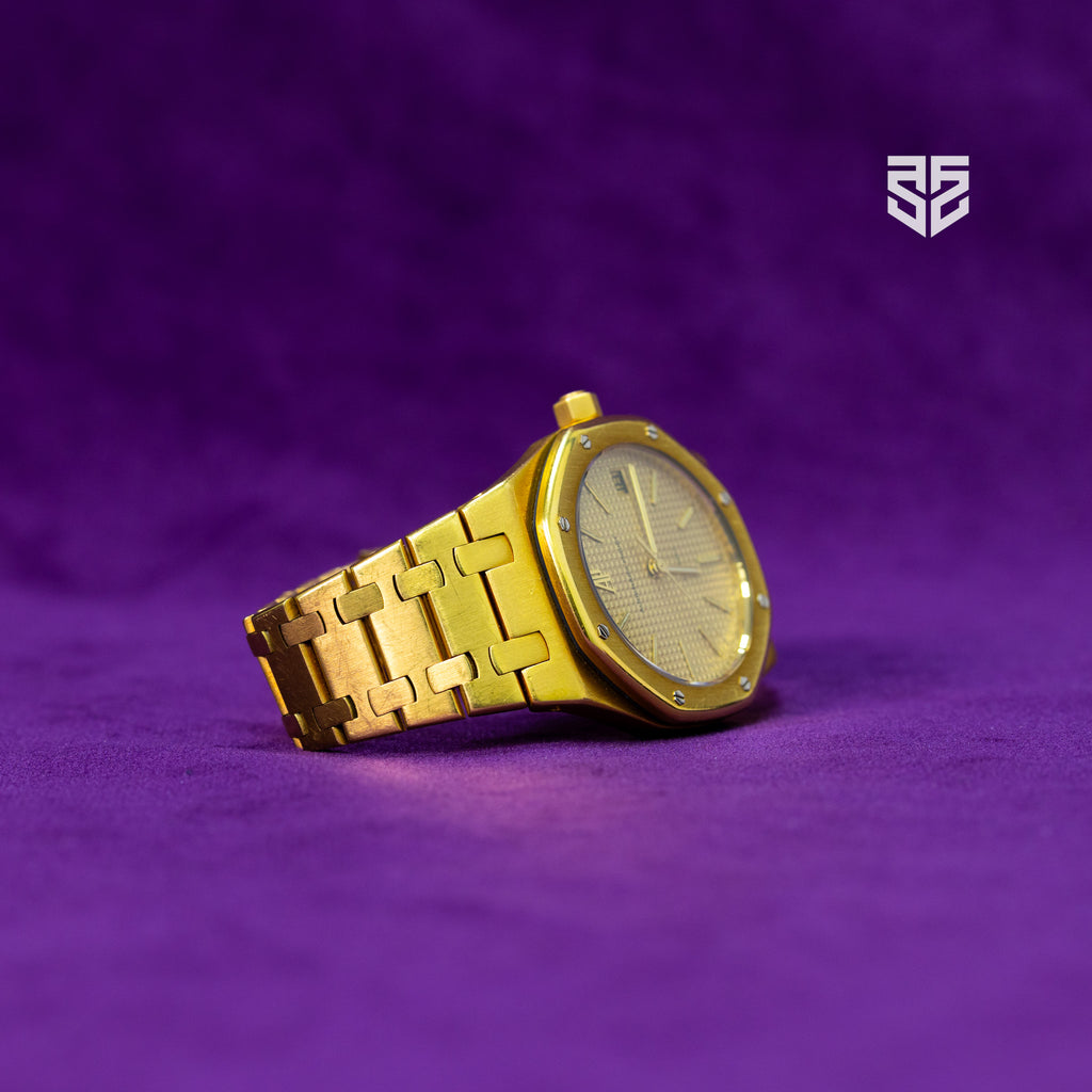 Audemars Piguet Royal Oak 14700BA case profile — The Smiling Second, Melbourne