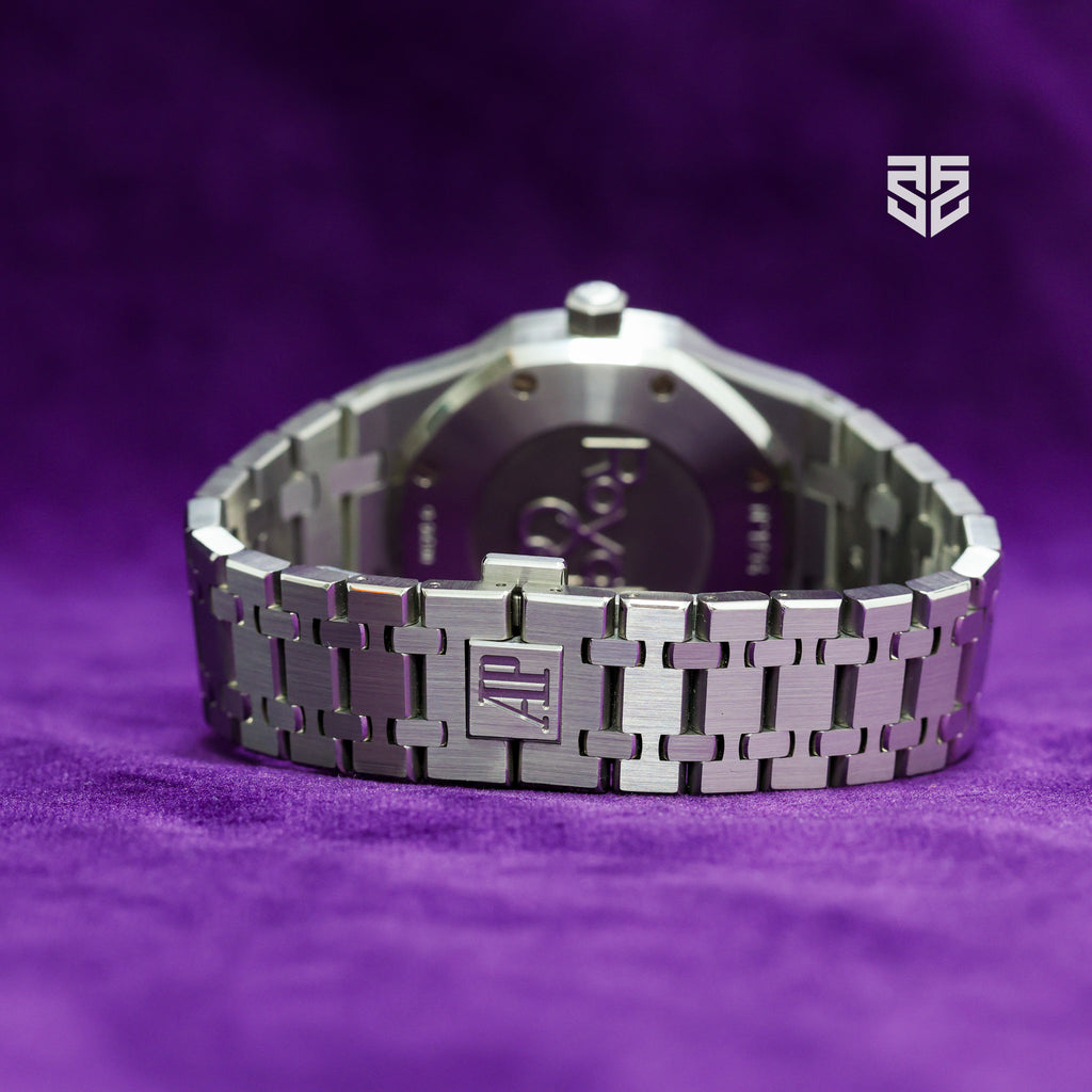 Audemars Piguet Royal Oak Dual Time 26120ST bracelet clasp — The Smiling Second, Melbourne