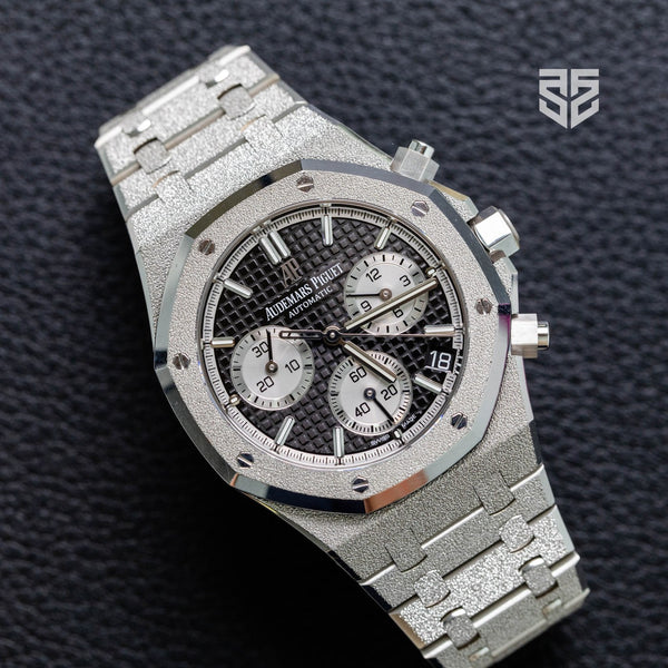 Audemars Piguet Royal Oak Chronograph Frosted 26239BC 2021 pre-owned — The Smiling Second, Melbourne