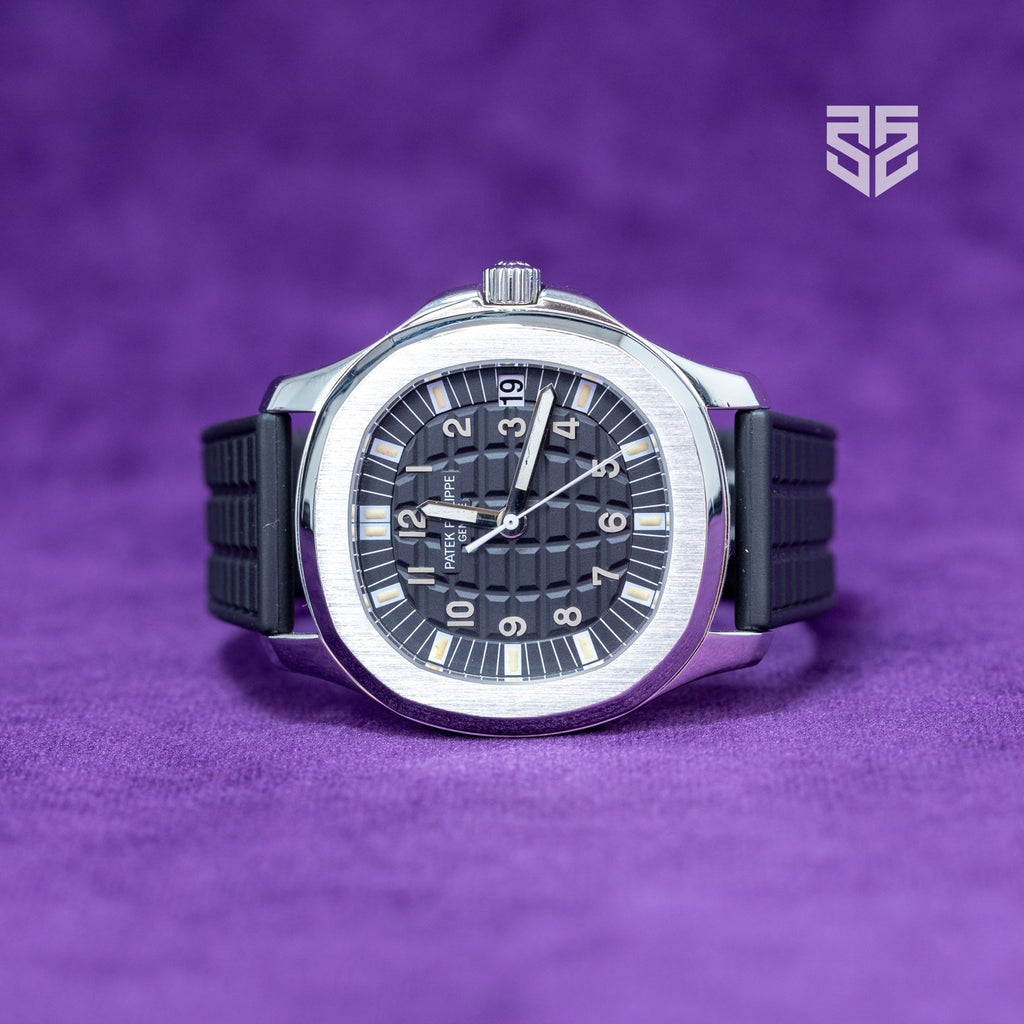 Patek Philippe Aquanaut 5065A 2005 dial — The Smiling Second, Melbourne