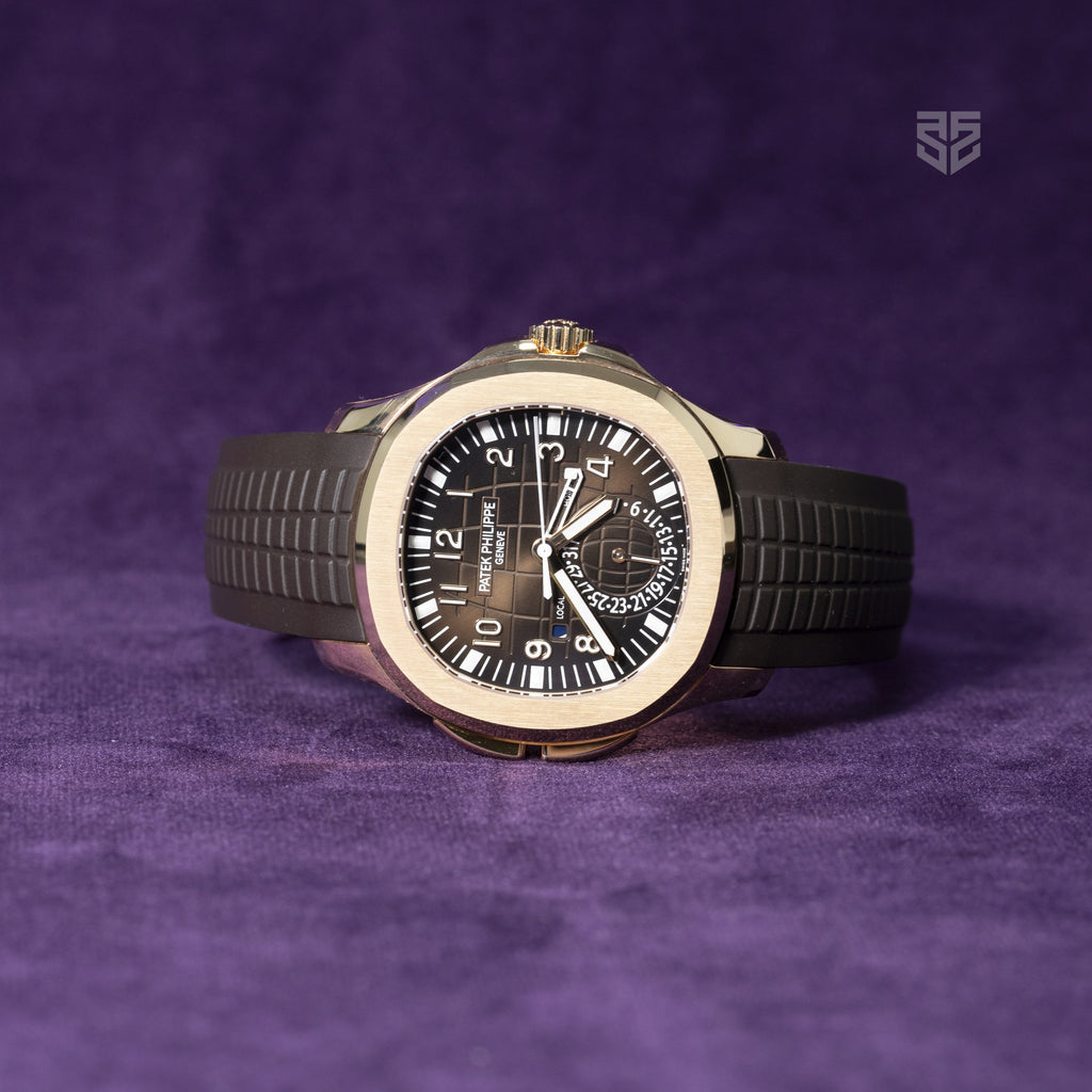 Patek Philippe Aquanaut Travel Time 5164R 2019 detail — The Smiling Second, Melbourne