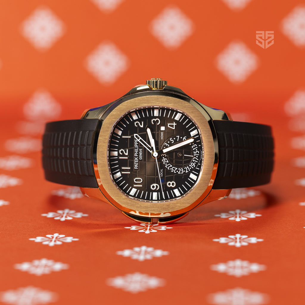 Patek Philippe Aquanaut Travel Time 5164R 2019 detail — The Smiling Second, Melbourne