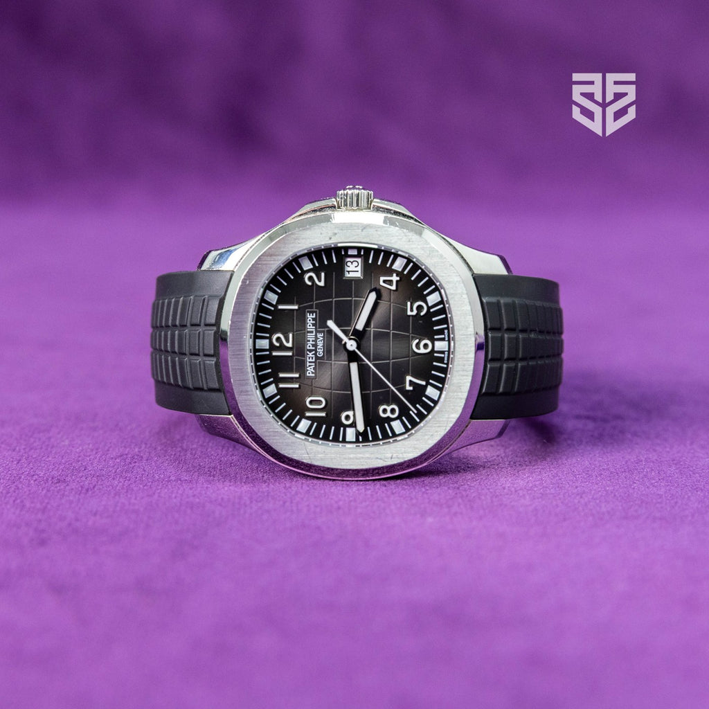 Patek Philippe Aquanaut 5167A 2017 dial — The Smiling Second, Melbourne