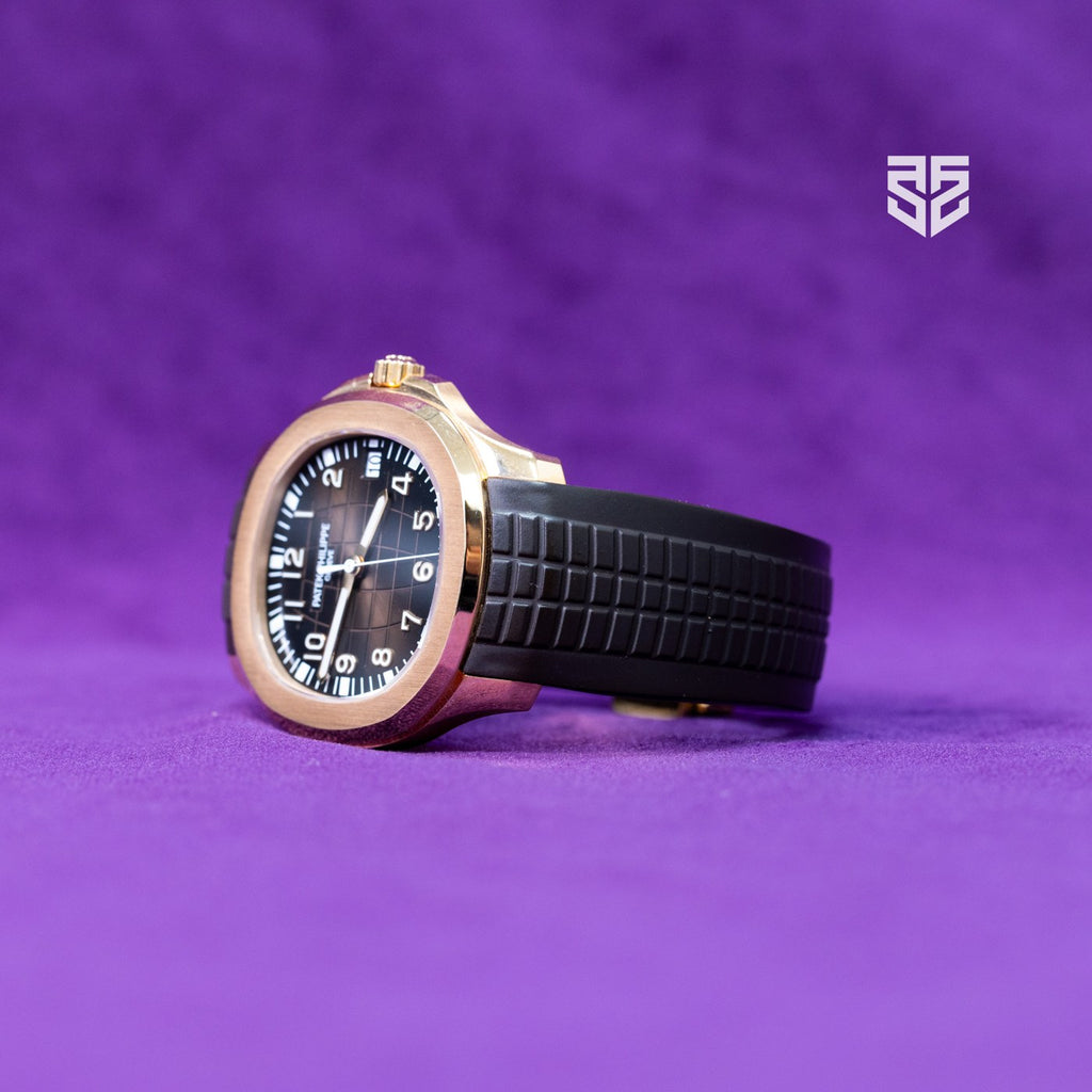 Patek Philippe Aquanaut 5167R case profile — The Smiling Second, Melbourne