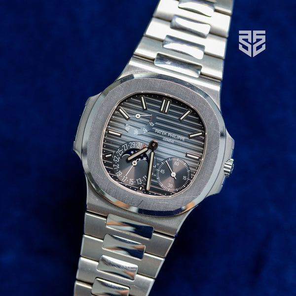 Patek Philippe Nautilus 5712 2024 pre-owned — The Smiling Second, Melbourne