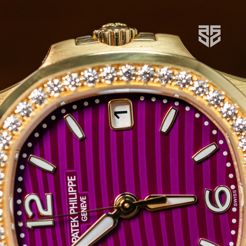 Patek Philippe Ladies Nautilus 7010R-013 case profile — The Smiling Second, Melbourne