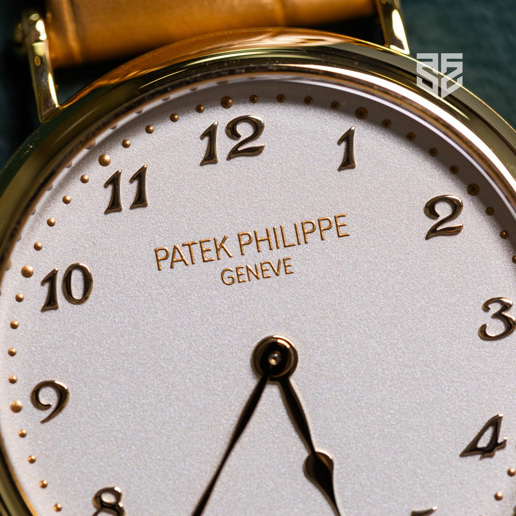 Patek Philippe Calatrava 7200R dial detail — The Smiling Second, Melbourne