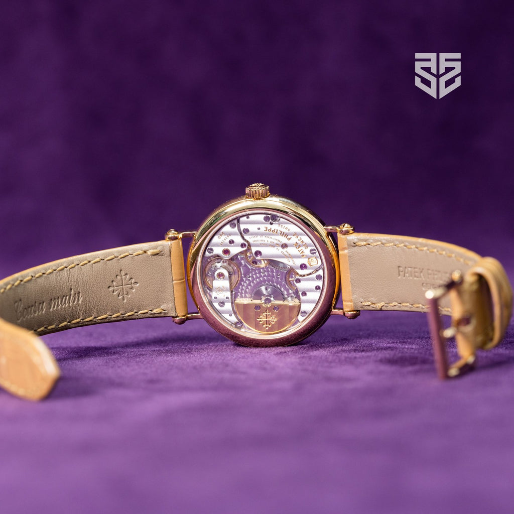 Patek Philippe Calatrava 7200R bracelet clasp — The Smiling Second, Melbourne