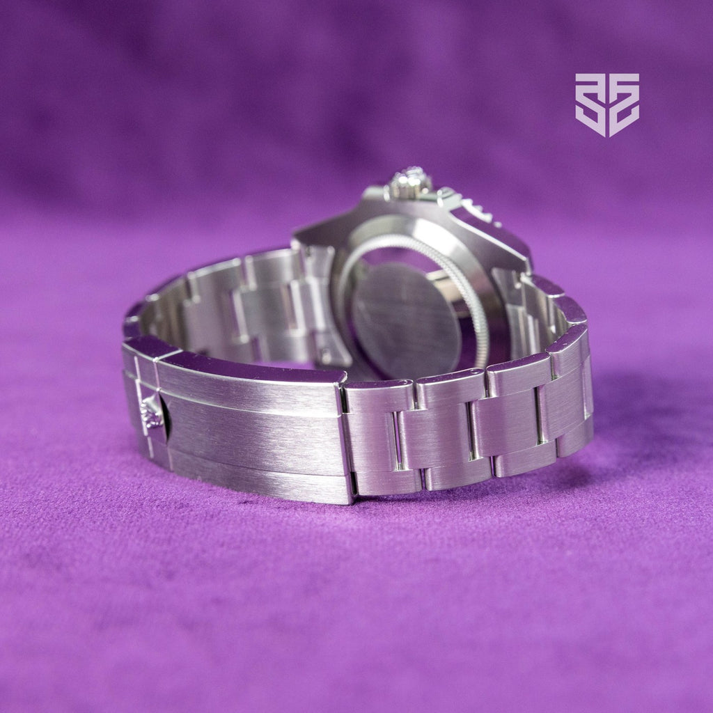 Rolex Submariner Date 126610LN 2026 bracelet clasp — The Smiling Second, Melbourne