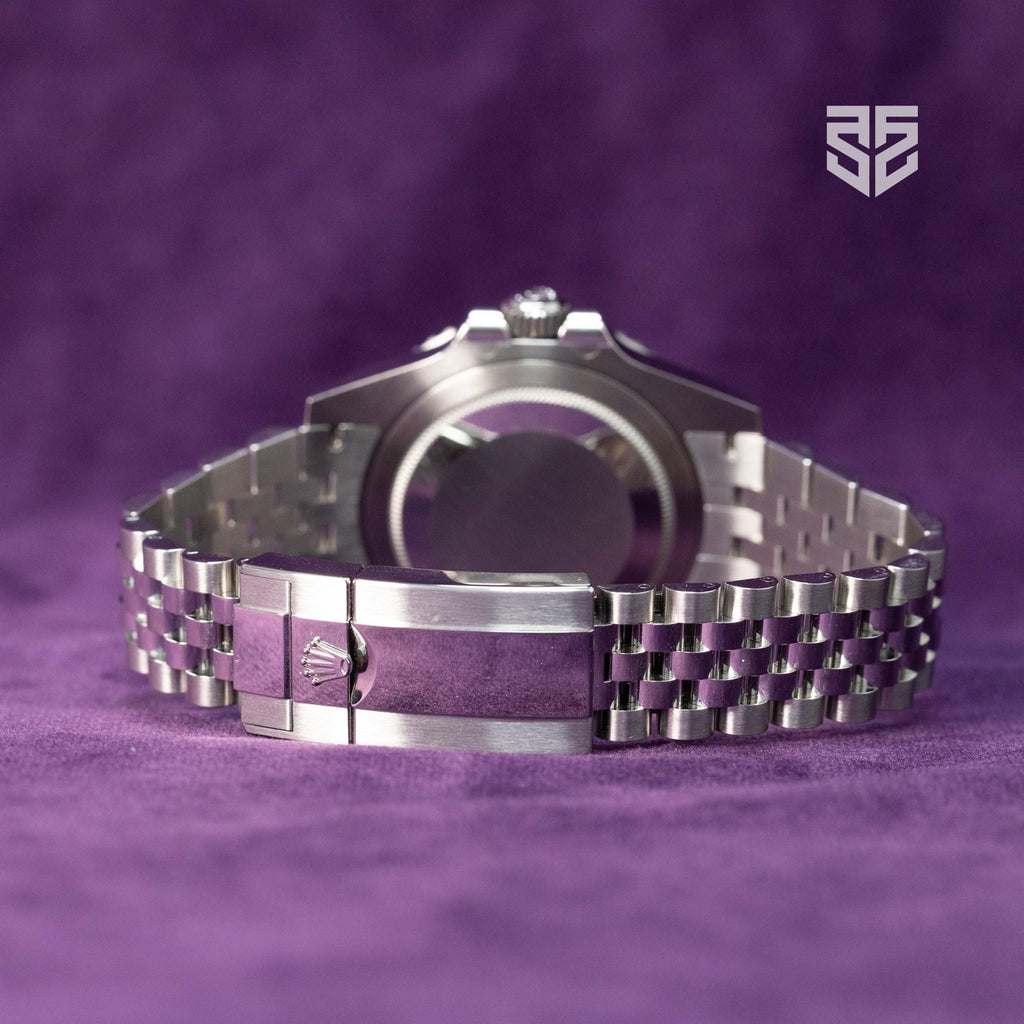 Rolex GMT-Master II Batgirl 126710BLNR 2025 bracelet clasp — The Smiling Second, Melbourne