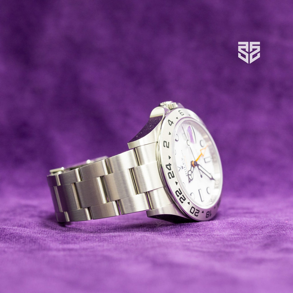 Rolex Explorer II Polar 226570 2023 case profile — The Smiling Second, Melbourne