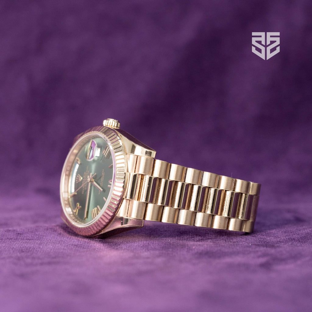 Rolex Day-Date 40 228235 olive dial 2022 case profile — The Smiling Second, Melbourne