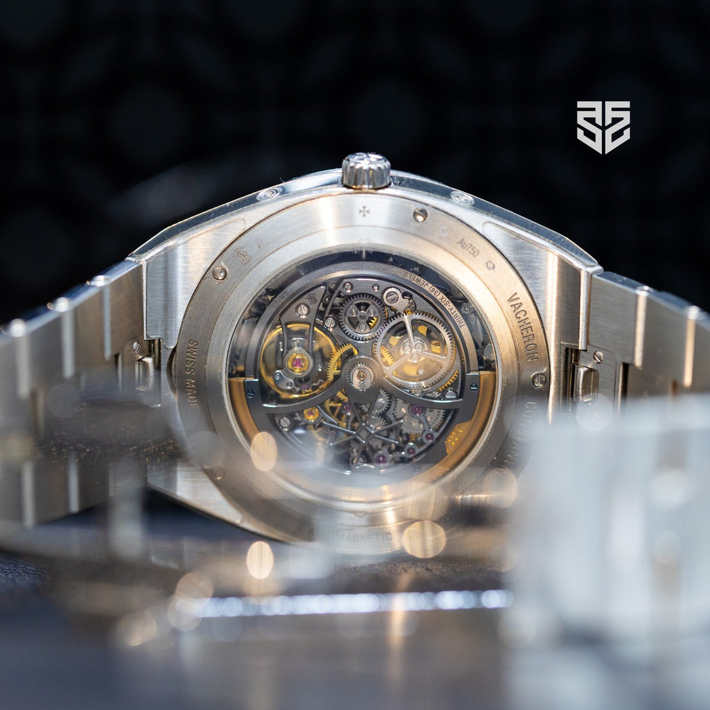 Vacheron Constantin Overseas Perpetual Calendar Ultra-Thin Skeleton 4300V 2022 case profile — The Smiling Second, Melbourne