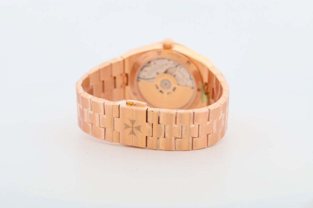 Vacheron Constantin Overseas 4500V bracelet clasp — The Smiling Second, Melbourne