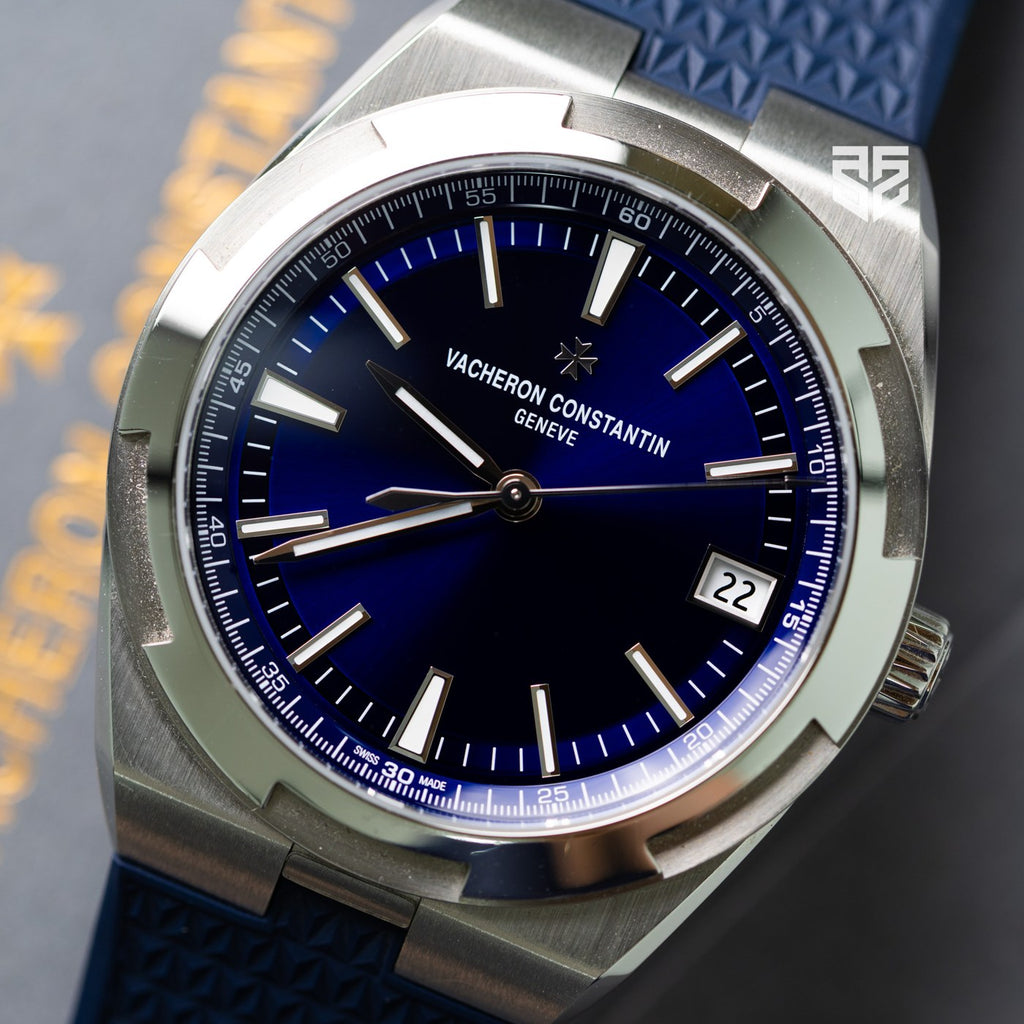 Vacheron Constantin Overseas 4520V 2025 pre-owned — The Smiling Second, Melbourne