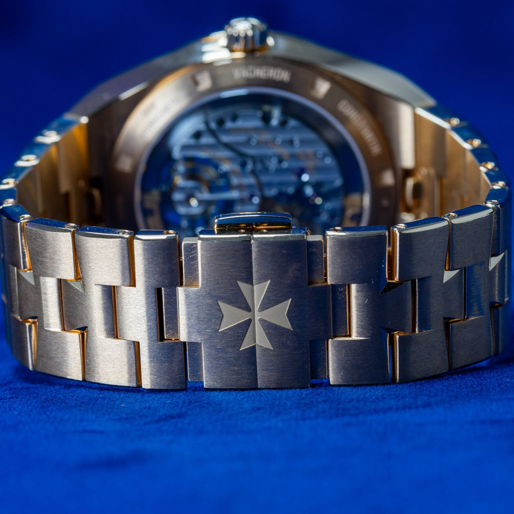 Vacheron Constantin Overseas Tourbillon 6000V 2023 bracelet clasp — The Smiling Second, Melbourne